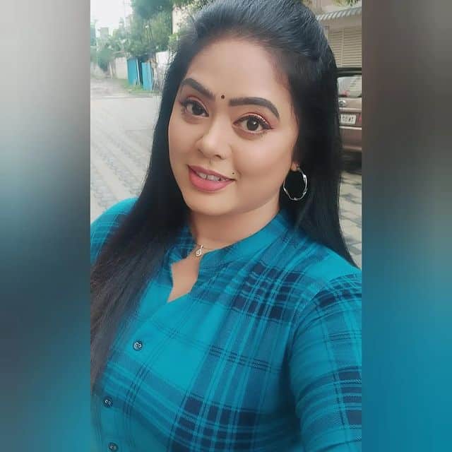 devi priya_updatenews360