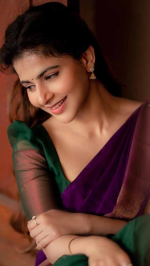 iswarya menon Latest Stills