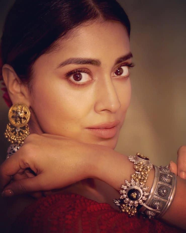 shriya saran - updatenews360