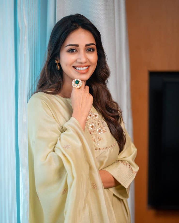 nivetha pethuraj - updatenews360