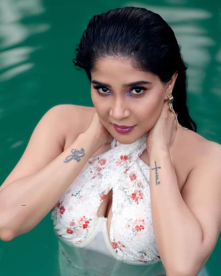 sakshi agarwal - updatenews360