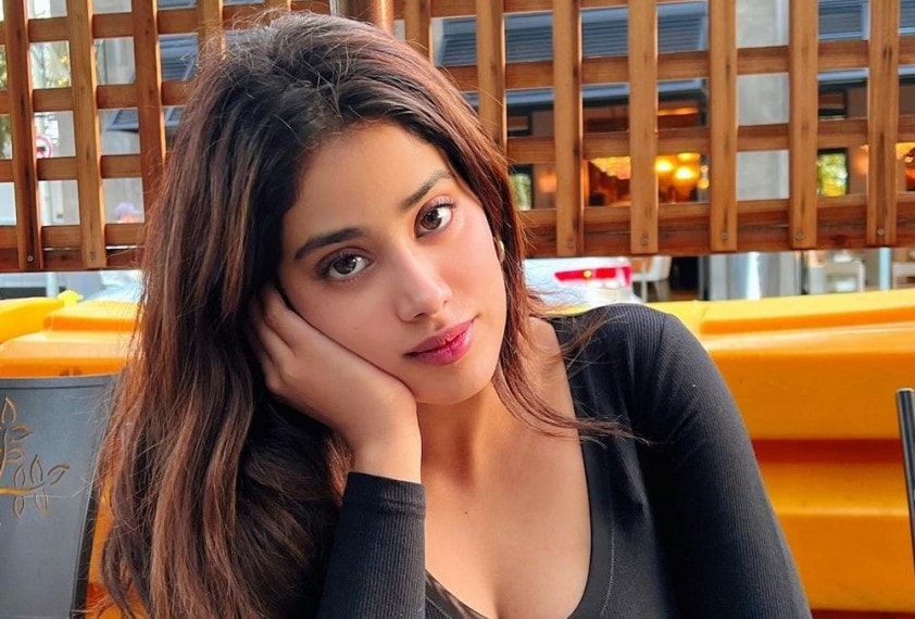 janhvi kapoor - updatenews360